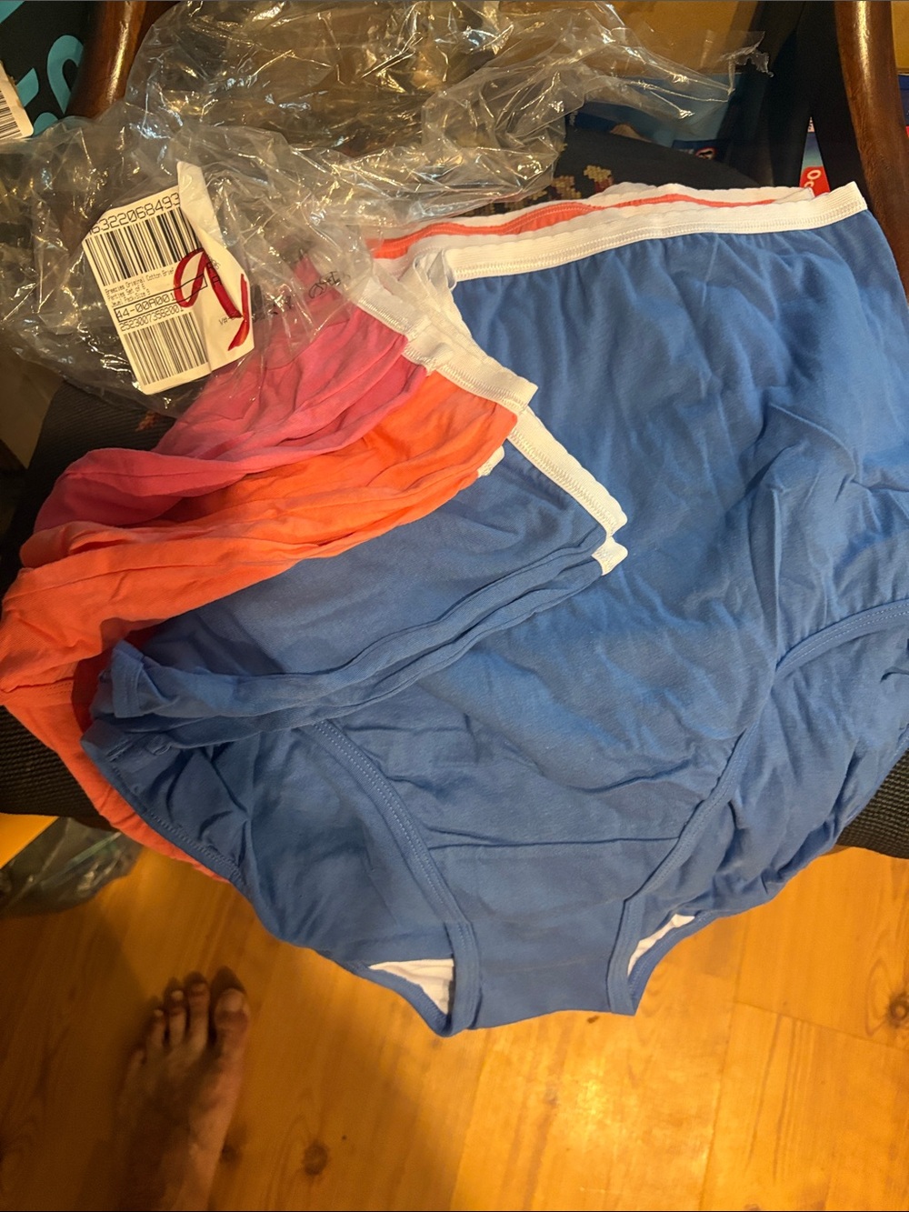 Breezies Jewl tone Women's Briefs with White Waistband size 9 (6 pairs)